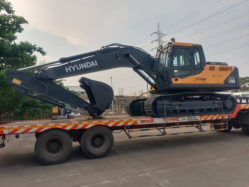 Heavy-duty excavator for hire in Zambia